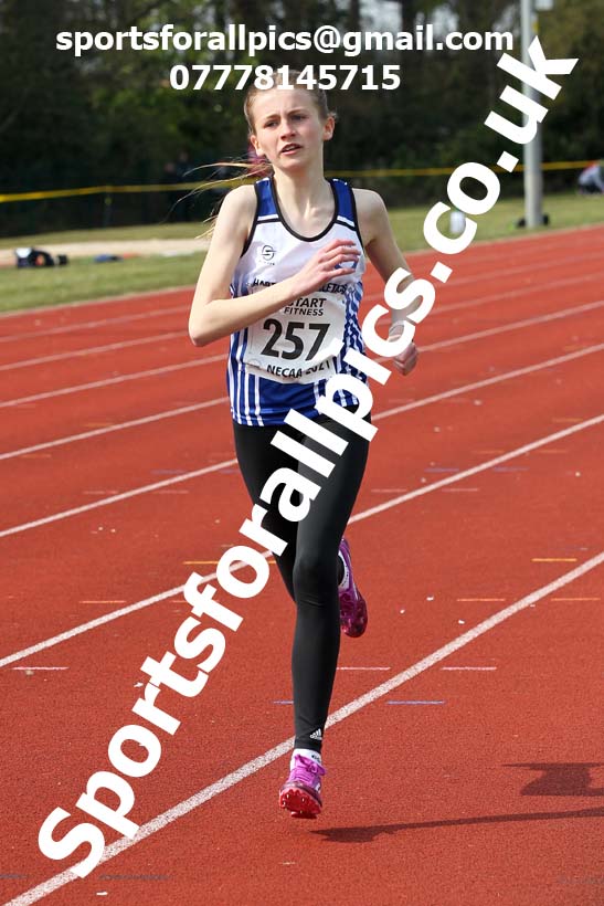 800 metres, 2021 NECAA Open Graded Meeting, Morpeth. Photo: David T. Hewitson/Sports for All Pics